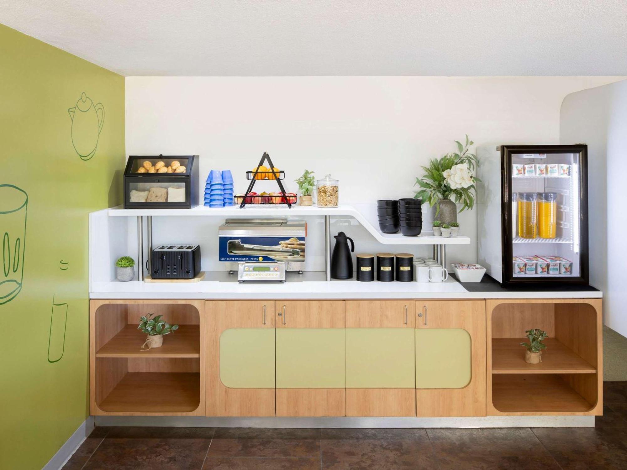 Ibis Budget Canberra Bagian luar foto