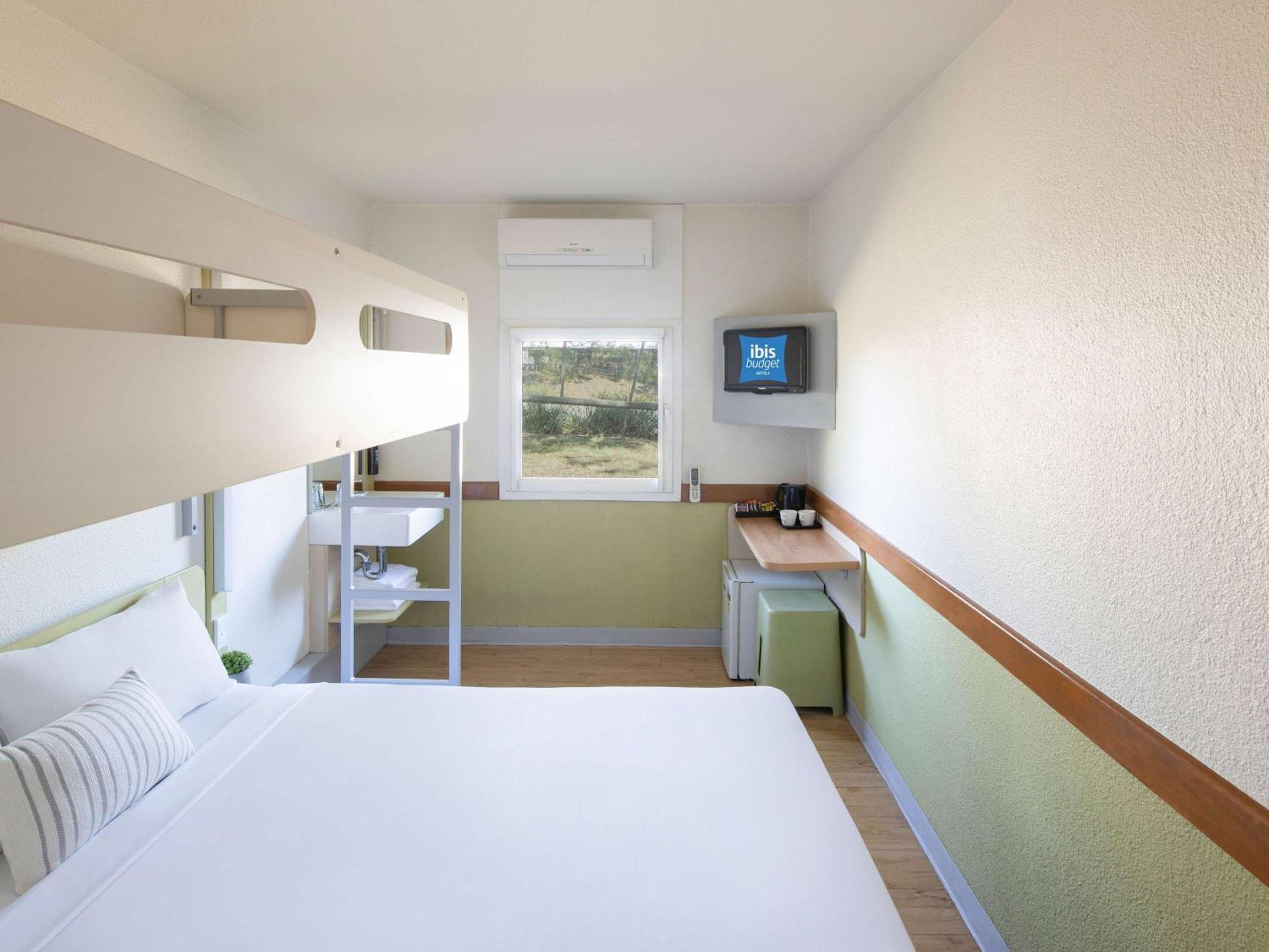 Ibis Budget Canberra Bagian luar foto