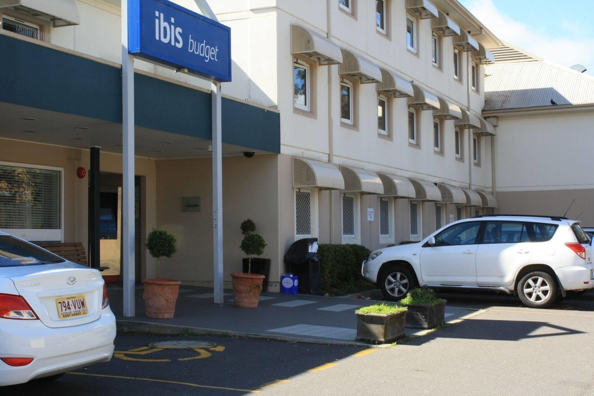 Ibis Budget Canberra Bagian luar foto