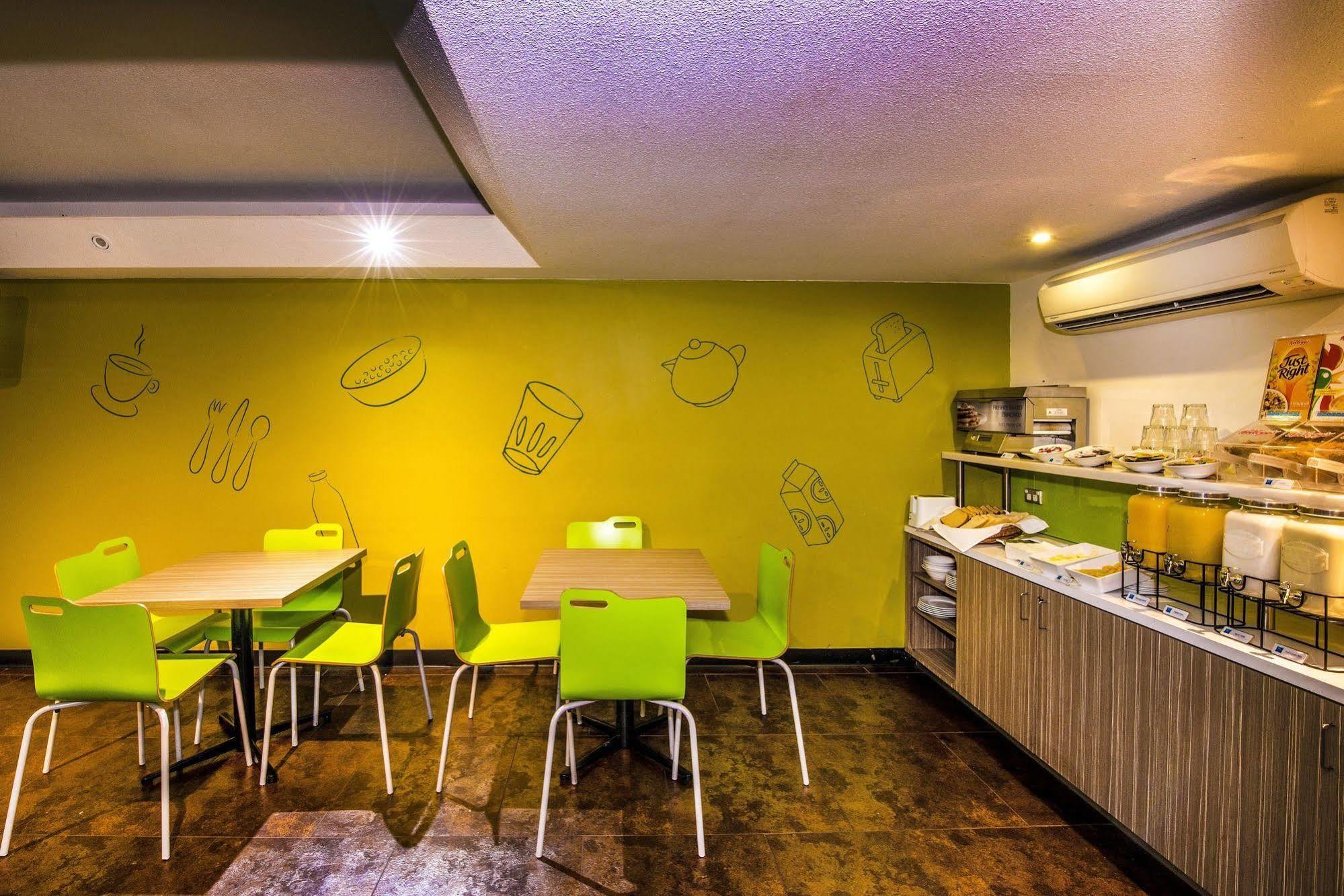 Ibis Budget Canberra Bagian luar foto