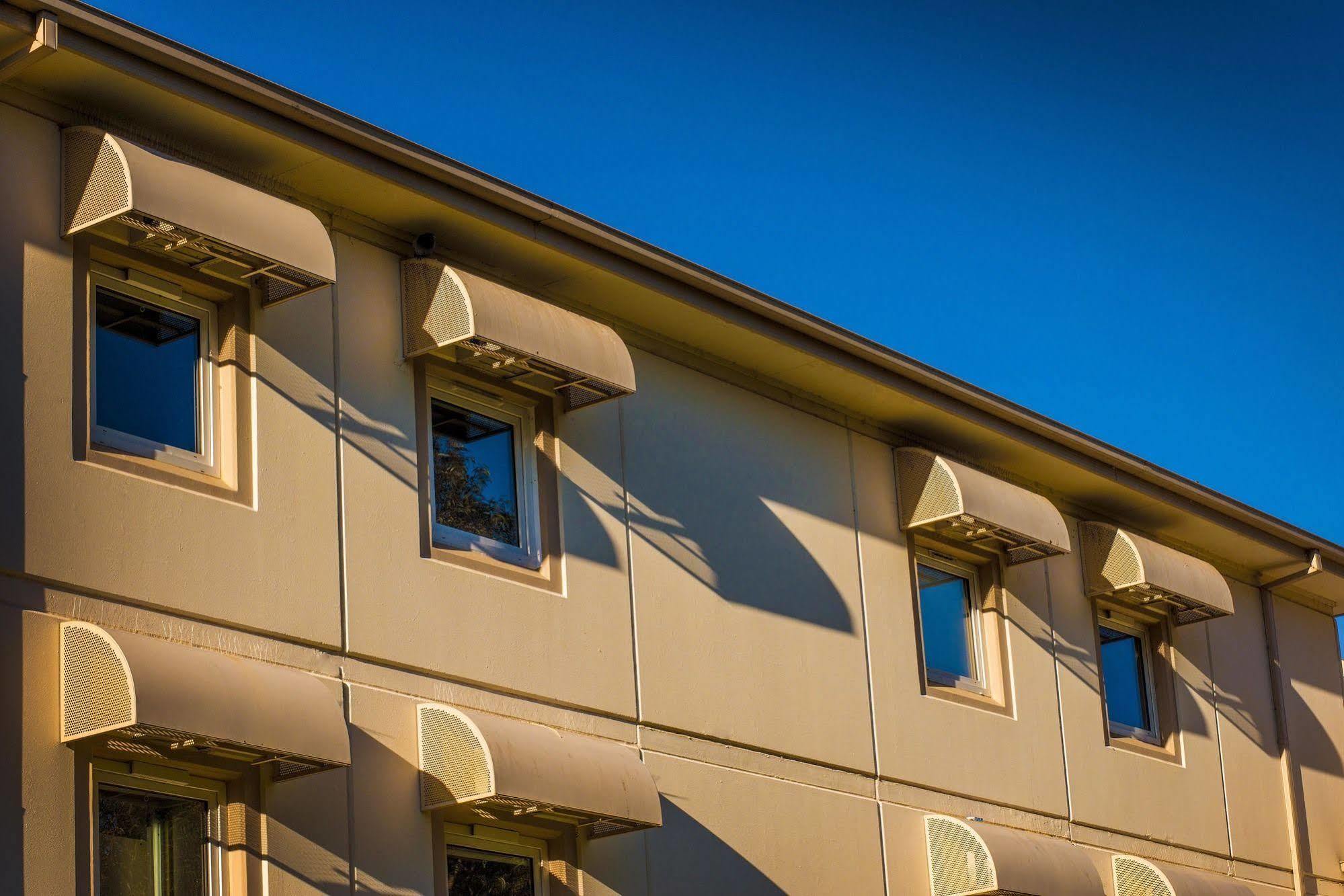 Ibis Budget Canberra Bagian luar foto